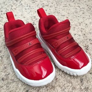 Air Jordan 11 Retro Little Flex